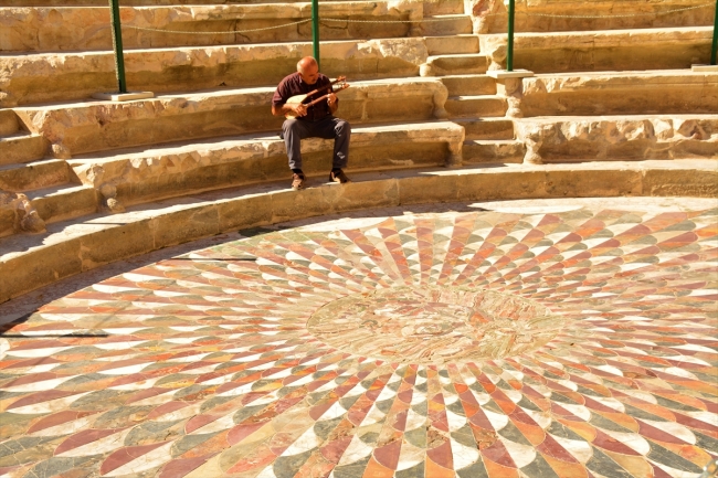 Unutulmaya yüz tutmuş Yörük çalgısı "cura"yı yaşatmak için çabalıyor